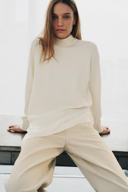 ZARA АСИММЕТРИЧНЫЙ СВИТЕР ИЗ КОМБИНИРОВАННОГО ТРИКОТАЖА, БЕЛЫЙ