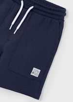 две футболки с шортами