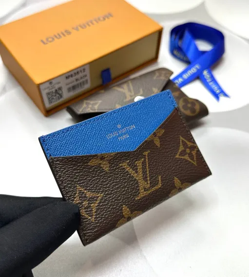 Держатель для карт Louis Vuitton Kirigami красный