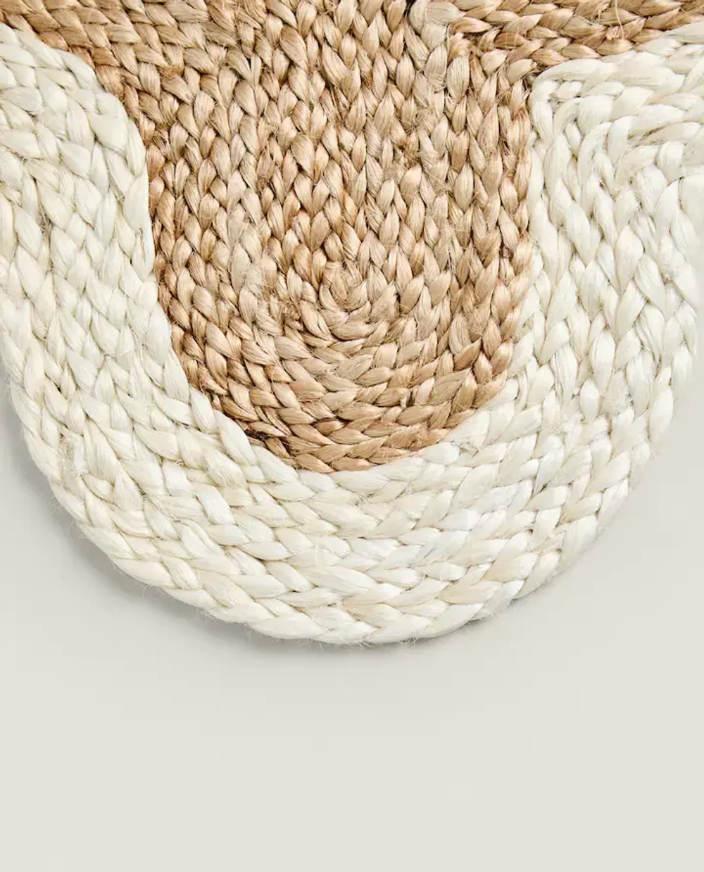 ZARA HOME ДЖУТОВЫЙ КОВРИК ДЛЯ ДОМАШНИХ ЖИВОТНЫХ В ФОРМЕ КОСТИ, СВЕТЛО-БЕЖЕВЫЙ