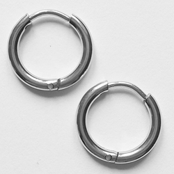 Серьги-кольца стальные, диаметр 10 мм,толщина 2мм для пирсинга ушей. Медицинская сталь. Цена за пару!