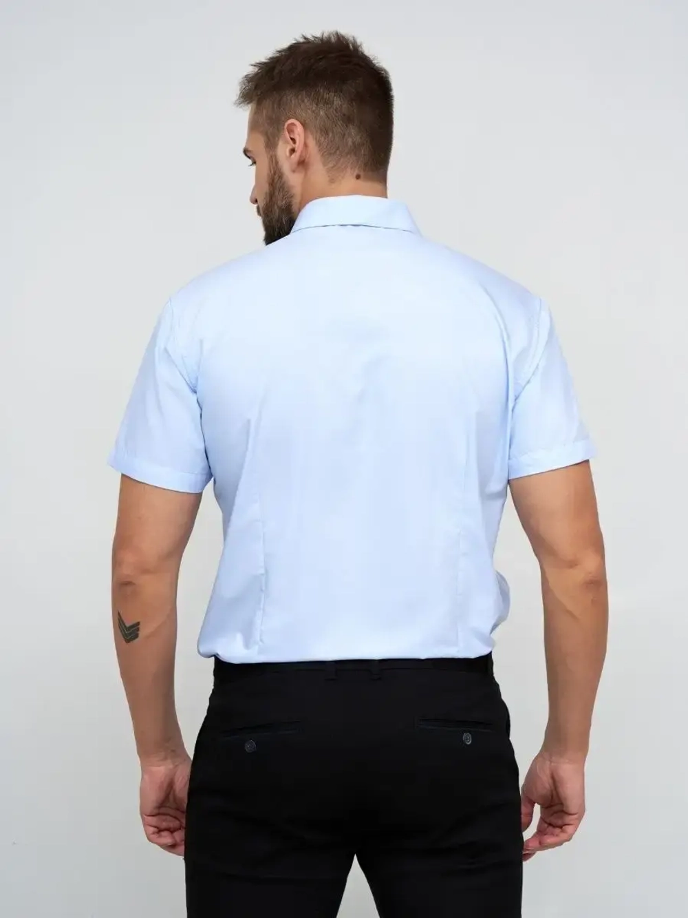 Рубашка приталенная с коротким рукавом