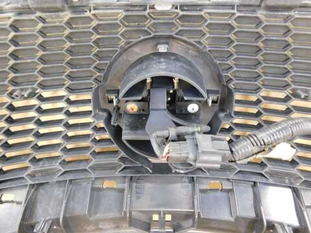 решетка радиатора Nissan Note E12 2017