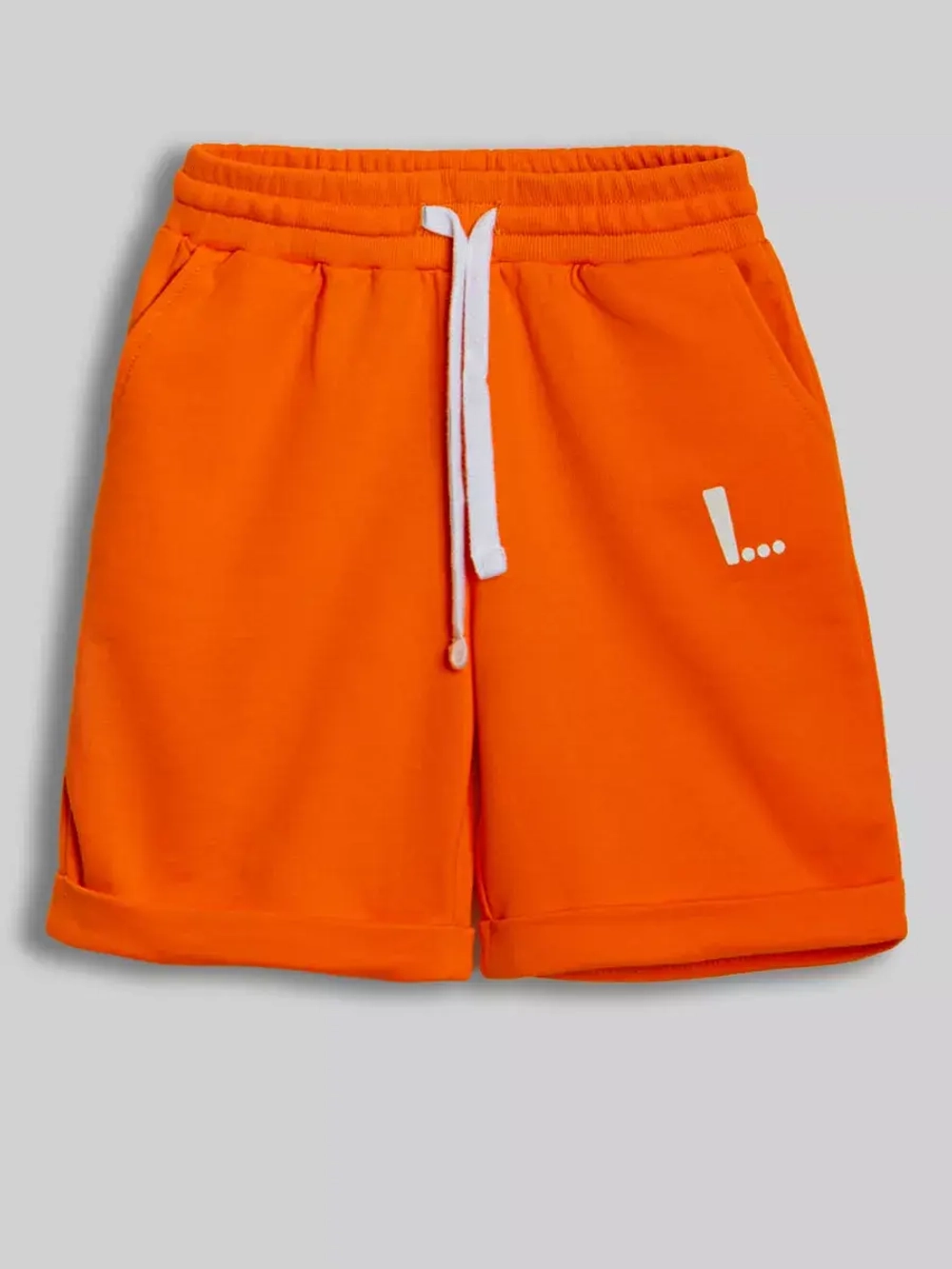 Спортивные шорты для мальчика в садик