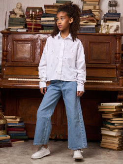 Рубашка для девочки белая с цветочками укороченная