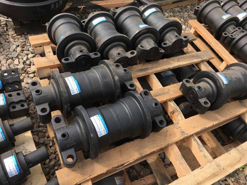 Каток опорный Hyundai R210LC-7 E181-2002