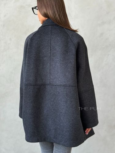 Графитовое шерстяное пальто с утепленным жилетом