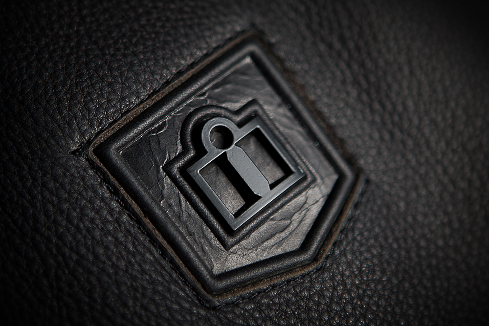 Мотокуртка - ICON 1000 VIGILANTE (текстиль+кожа, черная)