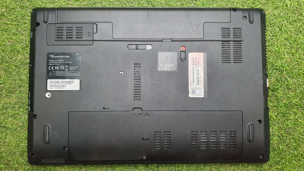 Ноутбук Packard Bell Phenom/4Gb