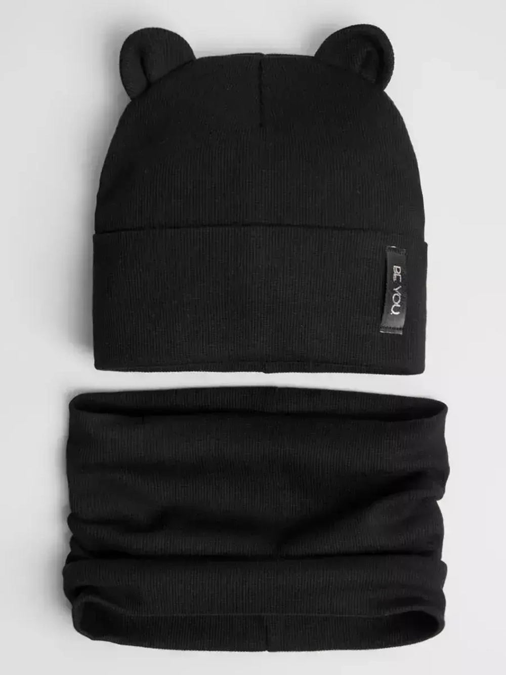 Шапка со снудом для мальчика на осень