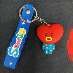 Резиновый брелок "BT21"