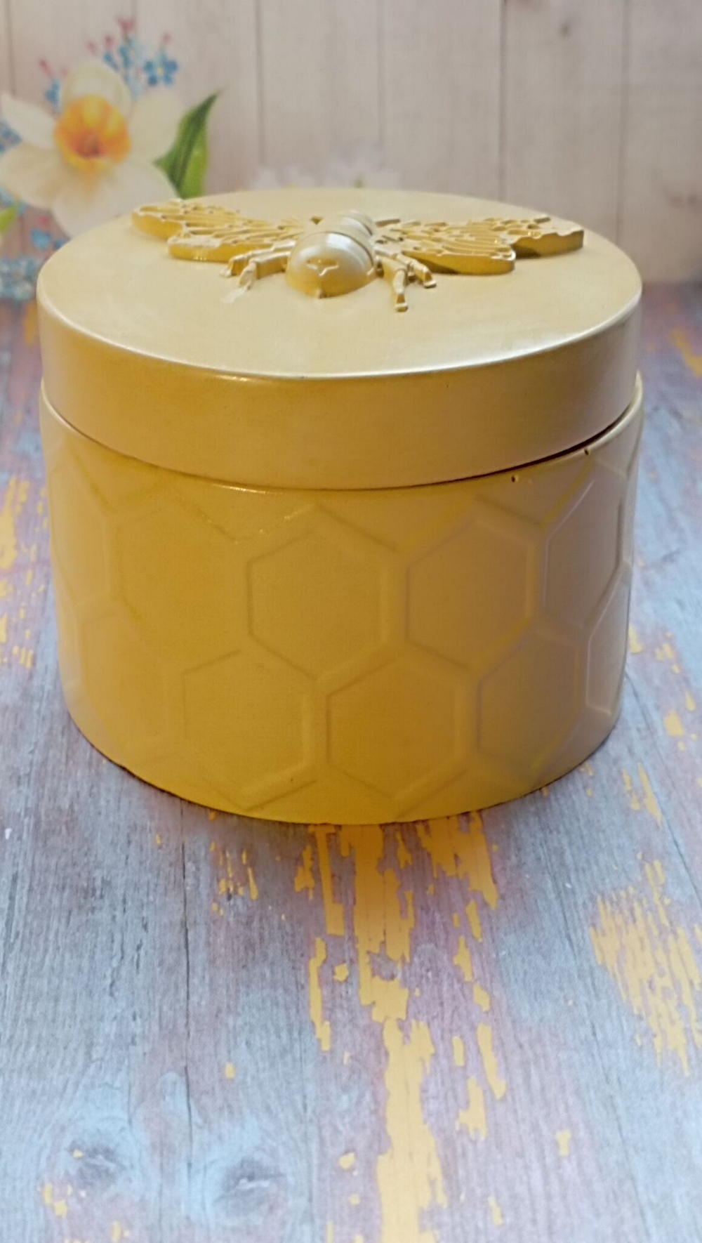 Шкатулка Пчелка, гипс, медовая
