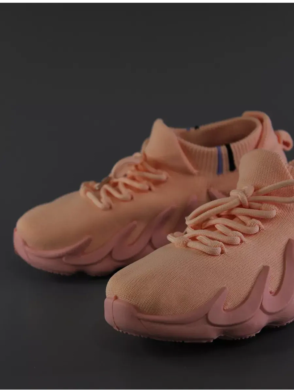Кроссовки Изики детские - Yeezy boost- розовые