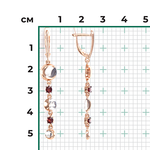 Серьги «Импульс» с английским замком из комбинированного золота с гранатами