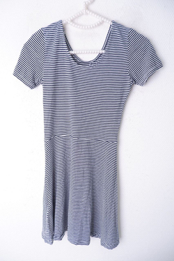 Платье полосатое из вискозы на 14 лет