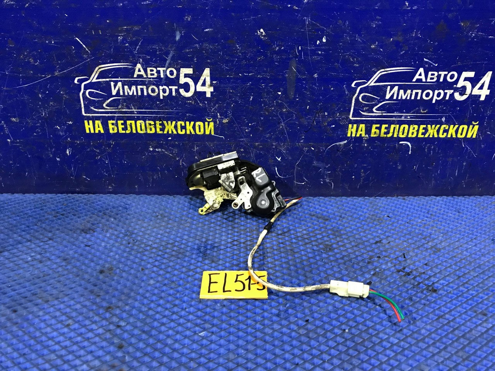 Замок двери задней левой TOYOTA CORSA 1997