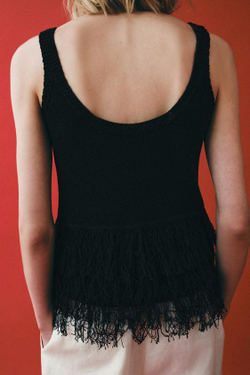 ZARA ТРИКОТАЖНЫЙ ТОП С БАХРОМОЙ, ЧЕРНЫЙ