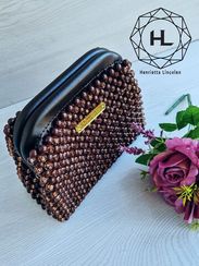 Qəhvəyi dəri burslu muncuq çanta