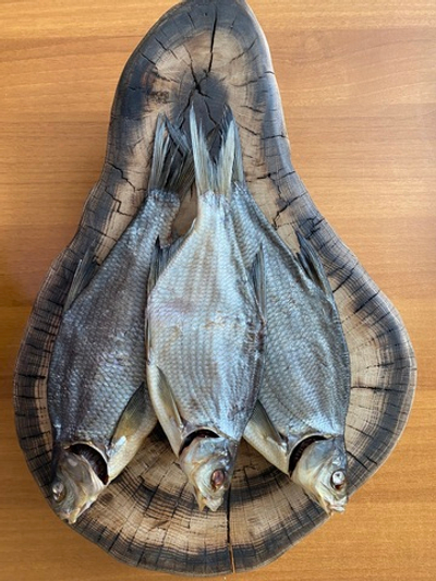 Лещ вяленый средний