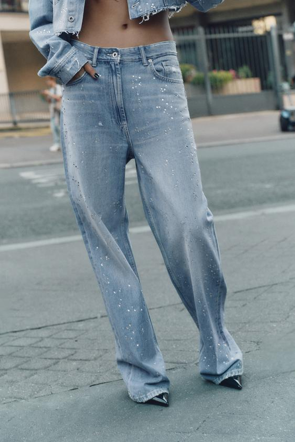 ZARA ДЖИНСЫ TRF ПРЯМОГО КРОЯ СТРАЗЫ С ВЫСОКОЙ ПОСАДКОЙ, СИНИЙ