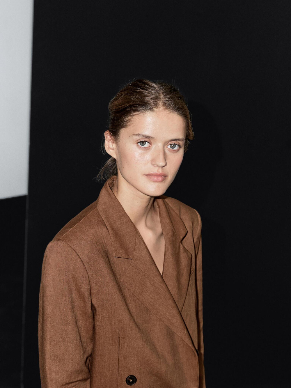 Massimo Dutti Двубортный пиджак из смесового льна, коньячный