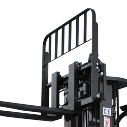 Электрический погрузчик YETT CPD18-A3H4-M-M400-3W