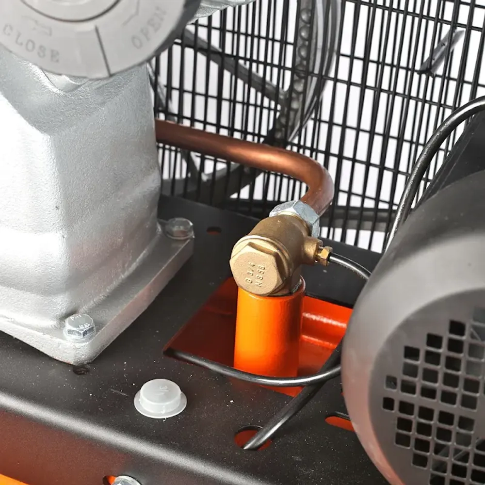 Компрессор поршневой ременной Patriot Remeza СБ 4/Ф-270 LB 50, 520306360