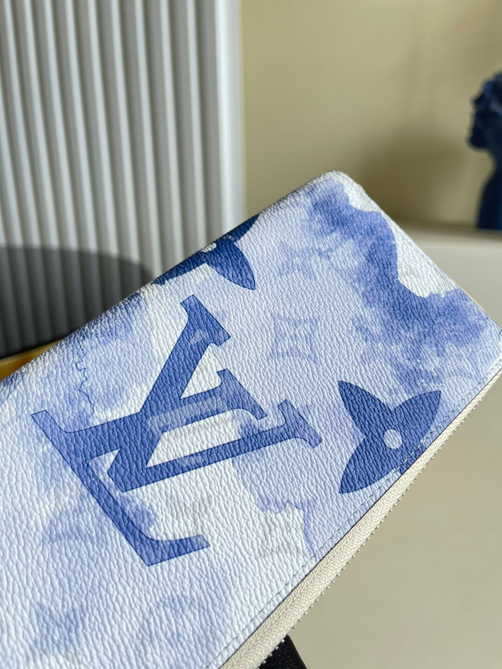 Louis Vuitton Zippy Vertical Wallet