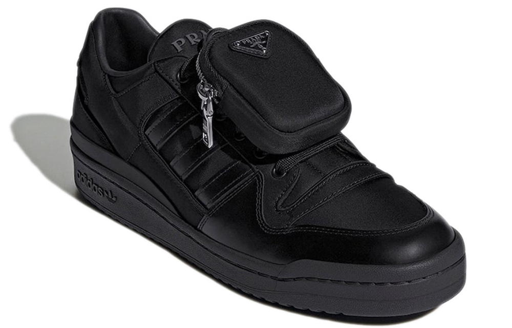 Кроссовки Adidas Originals x PRADA Re-Nylon Forum Low, 2EG390_3LJX_F0557