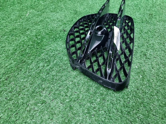 Решетка перед. бампера Mercedes S W222 (17-20) AMG