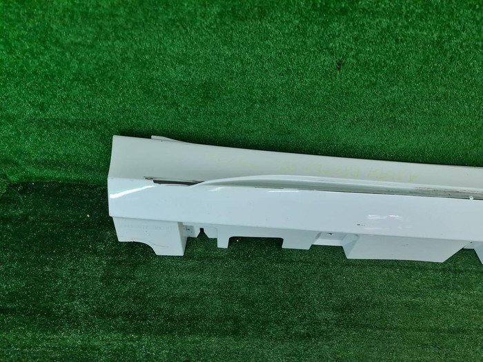 Накладка порога правая Mercedes GLE V167 18-нв AMG