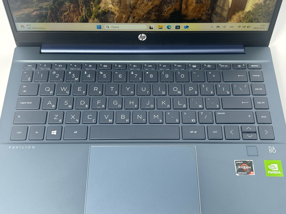 Ноутбук HP Pavilion 14-ec0002ur (491U8EA) 14"/AMD Ryzen 5 5500U/RAM 8 GB/SSD 512 GB/GF MX450 2G/1920x1080/IPS/Windows 10/Подсветка кл-ры:LED/синий. Состояние: B2