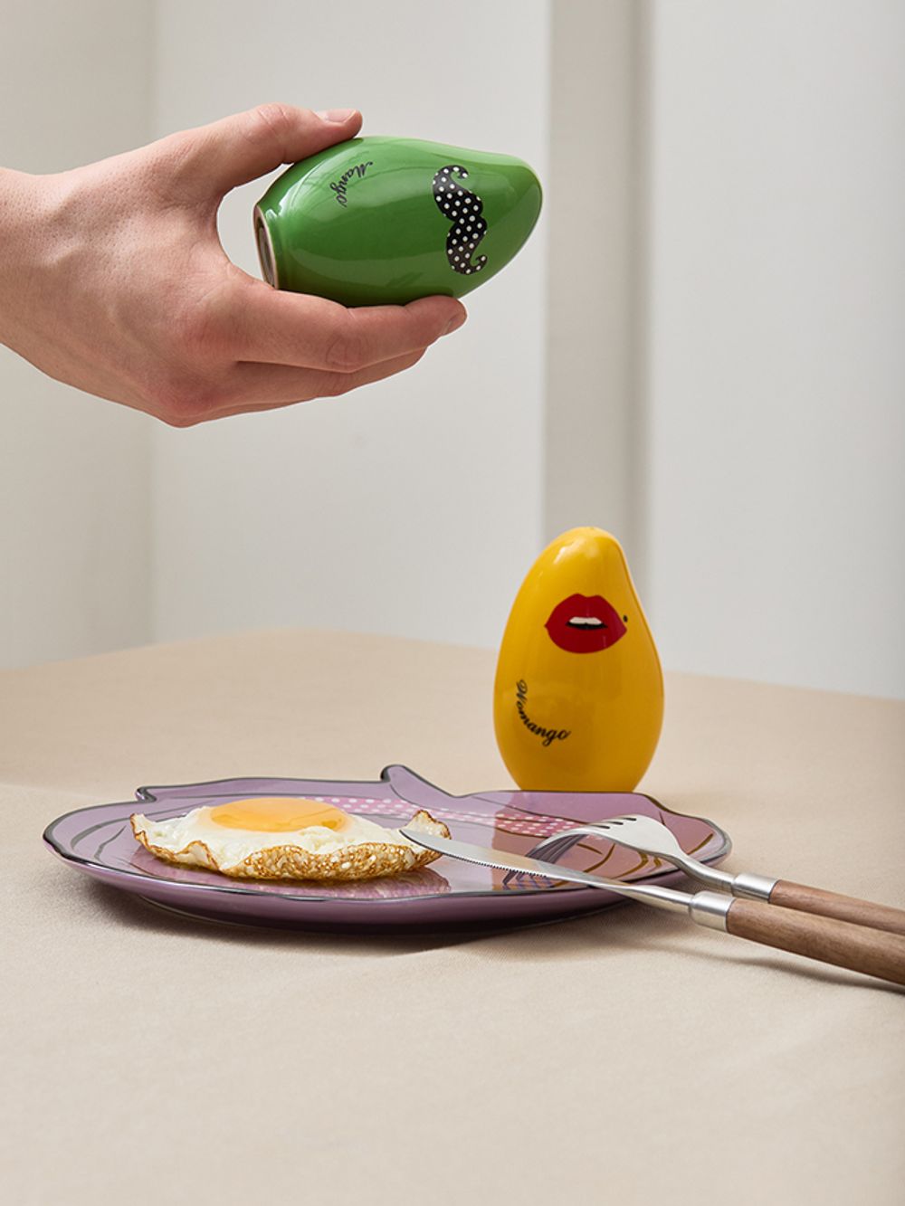 Набор из солонки и перечницы Mango Womango