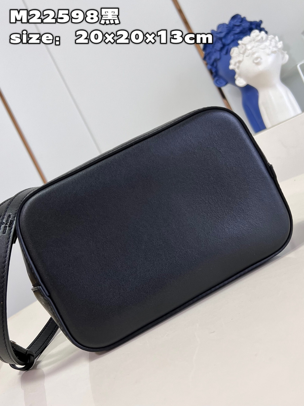 Louis Vuitton NeoNoe MM