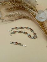 Браслет с цирконием в форме Цветка.