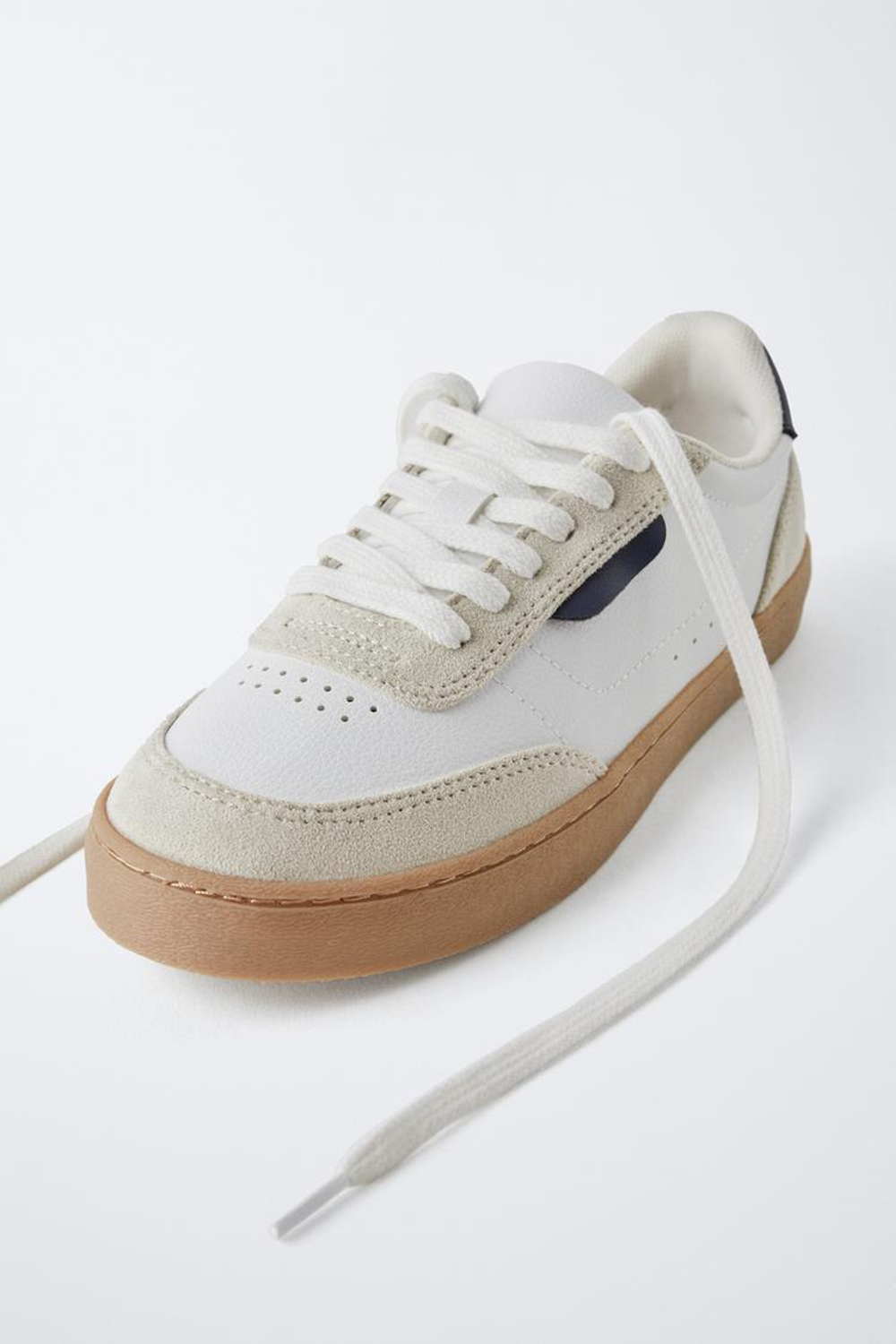 ZARA КРОССОВКИ С ДЕТАЛЯМИ, БЕЛЫЙ