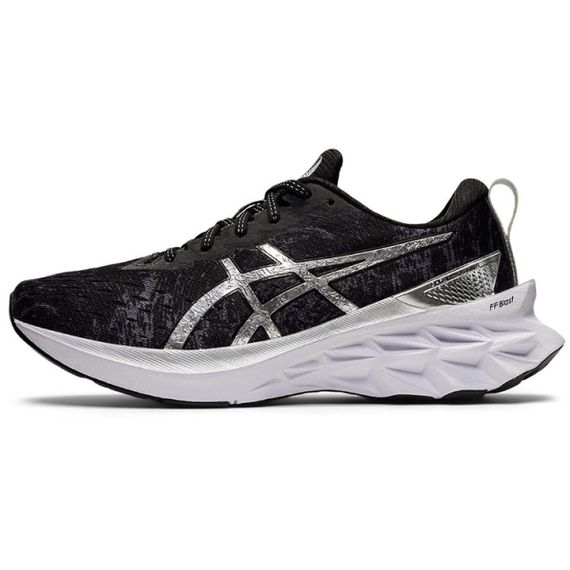 Asics Novablast 2