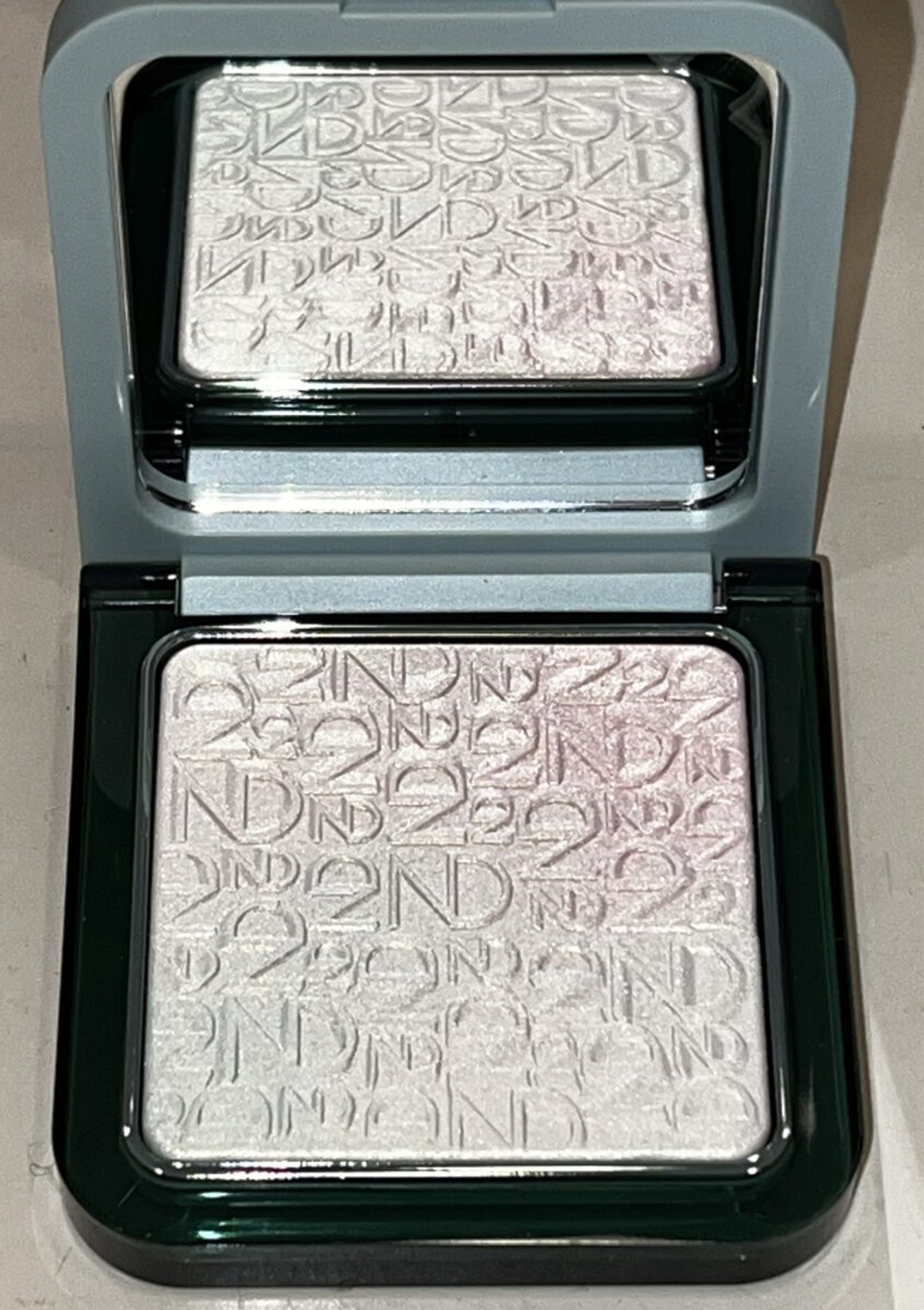 Natasha Denona Pastel Plexi Glow Highligter