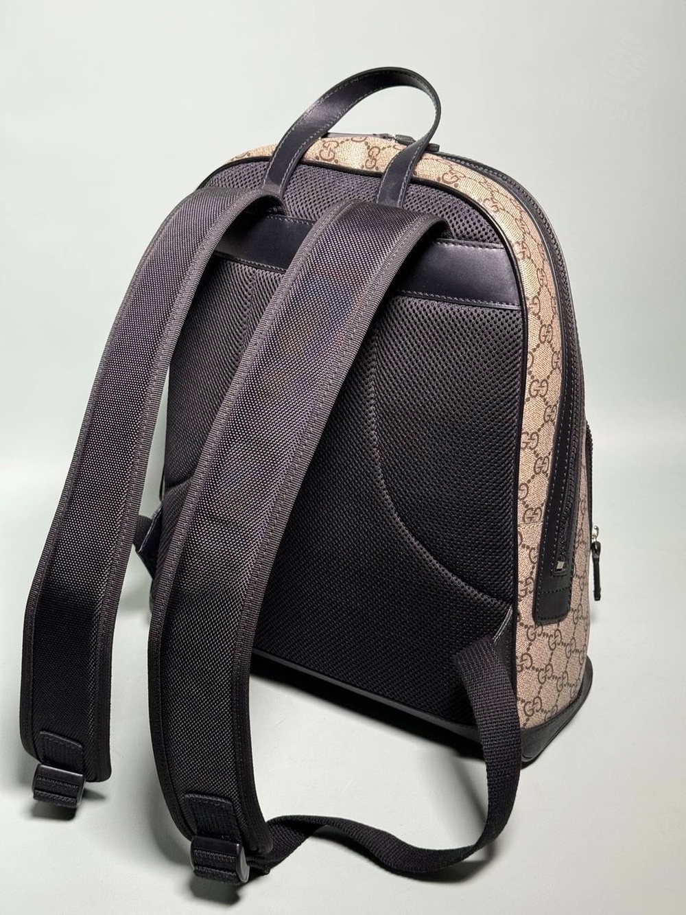 Рюкзак Gucci GG Supreme