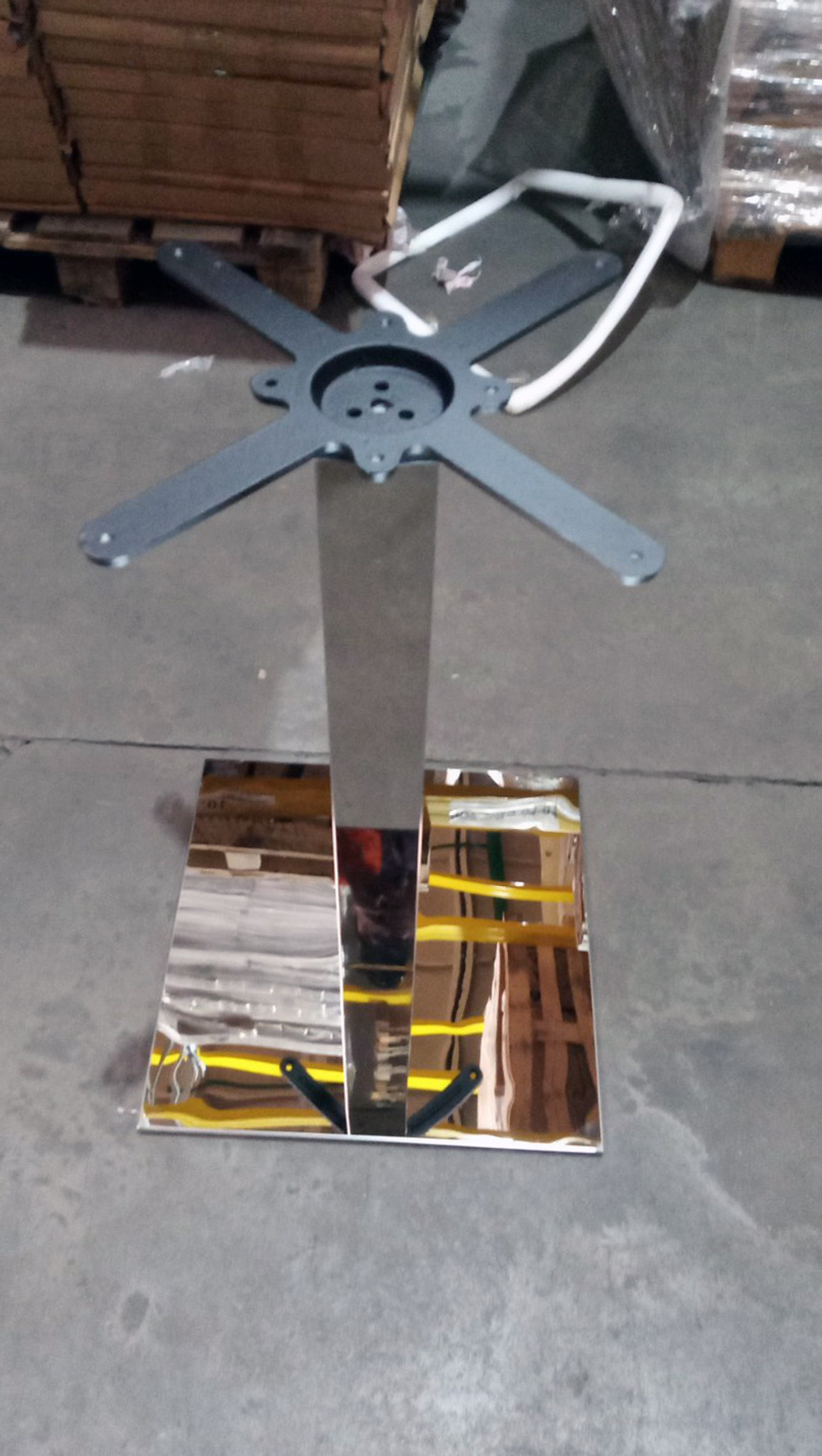 Подстолье стальное 1262EM