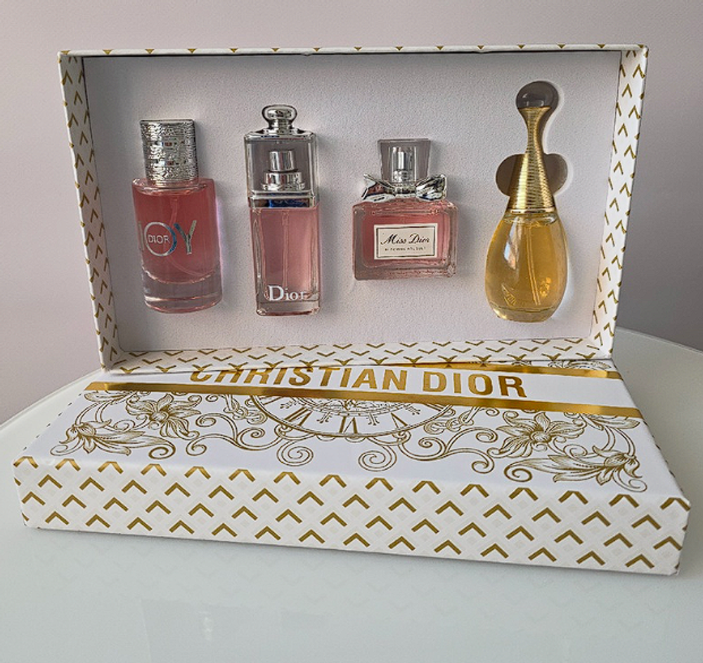 Набор парфюмерии Christian Dior 4*30ml (Коробка парфюма без слюды, парфюм новый, распаковка для фото)