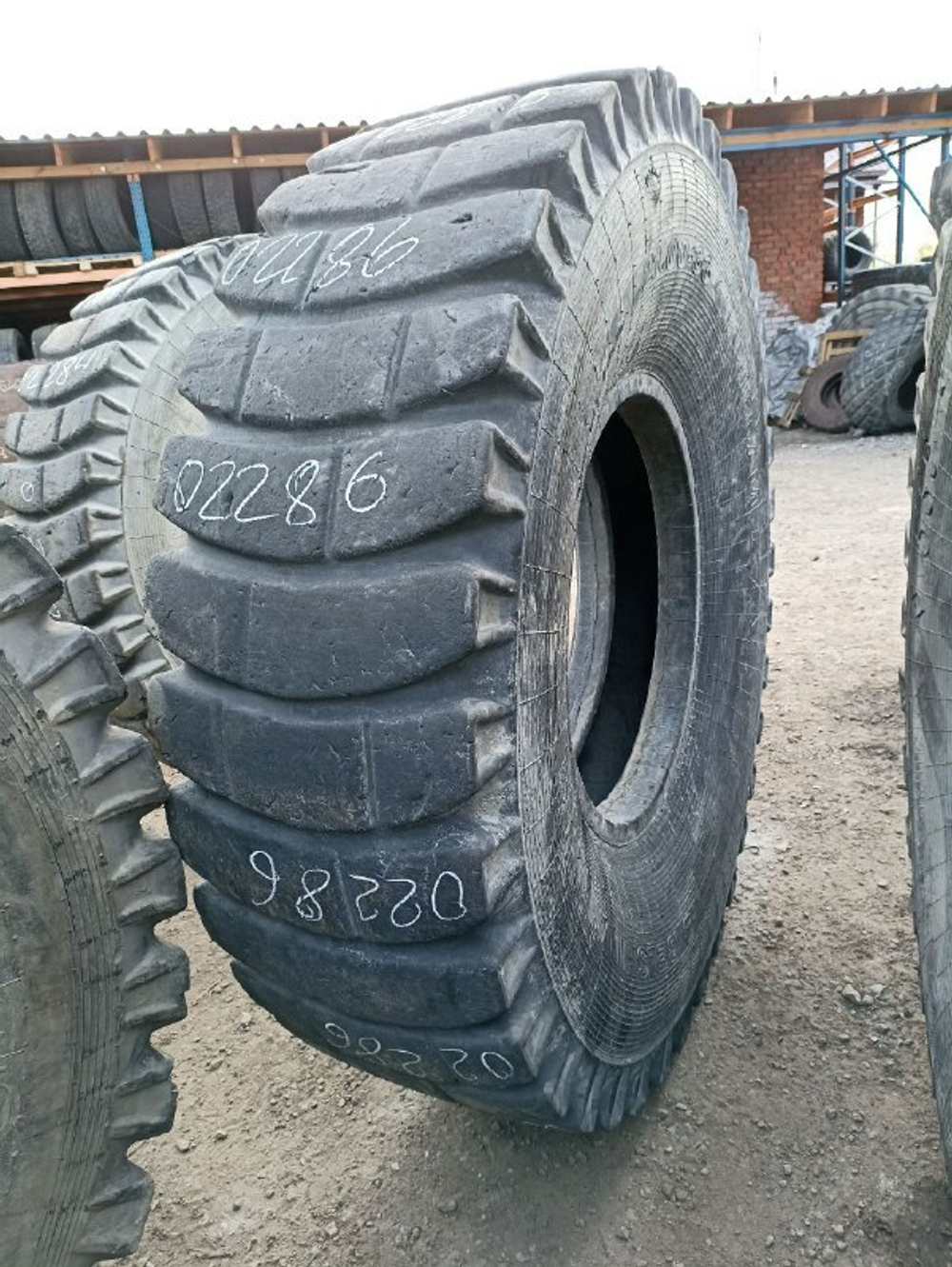 21.00-33 Belshina ВФ-166АМ шина б/у