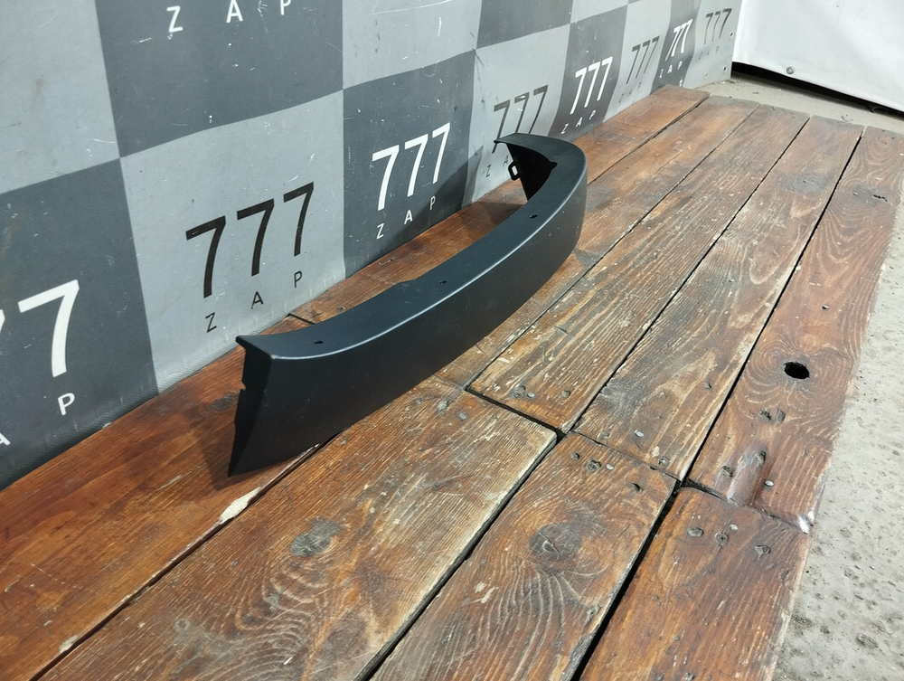 Накладка арки задней правой Jeep Cherokee (KL) 18-нв Б/У Оригинал 68316006AB