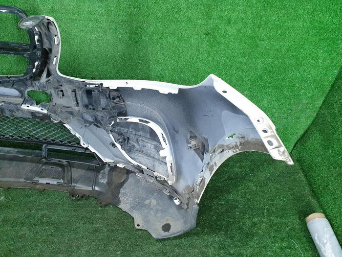 Бампер передний Mercedes GLC X253 15-19 В сборе