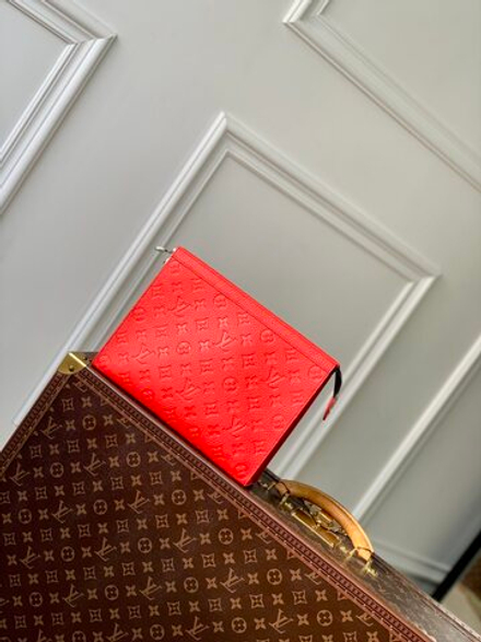 Louis Vuitton Pochette Voyage MM