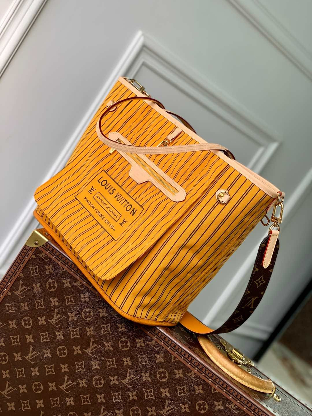Louis Vuitton Neverfull Inside Out MM