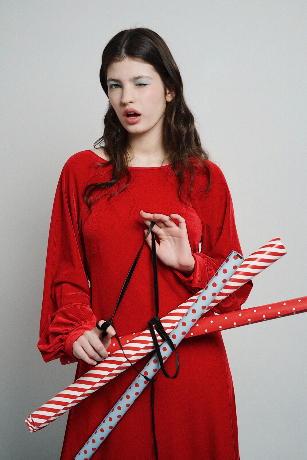 Платье с запахом на спине и длинным рукавом из бархата "Заветное желание"