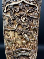 Монументальная резная ваза из кости