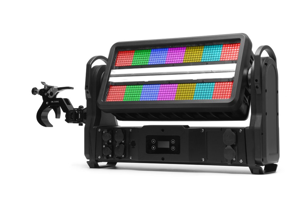Strobe Strike M — LED стробоскоп 1200 Вт IP65 DMX512/RDM/Artnet