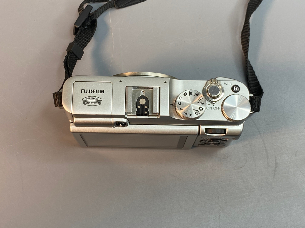 FujiFilm X-M1 Kit XC 16-50mm F3.5-5.6 OIS